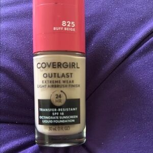 COVERGIRL Cream Foundation Smooth Finish